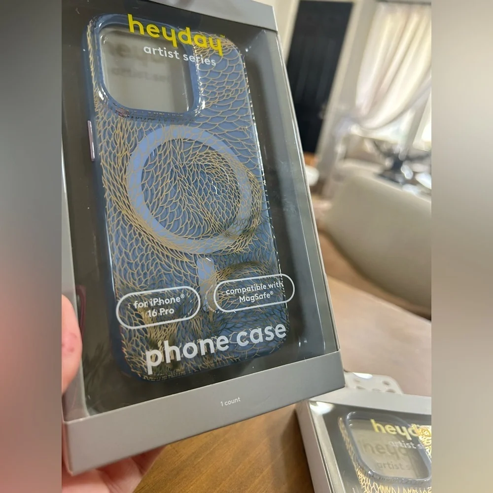 NWT Heyday Blue and Gold Floral iPhone Case